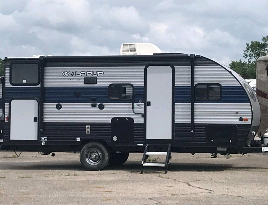 2020 Forest River WOLF PUP BLACK LABEL RV