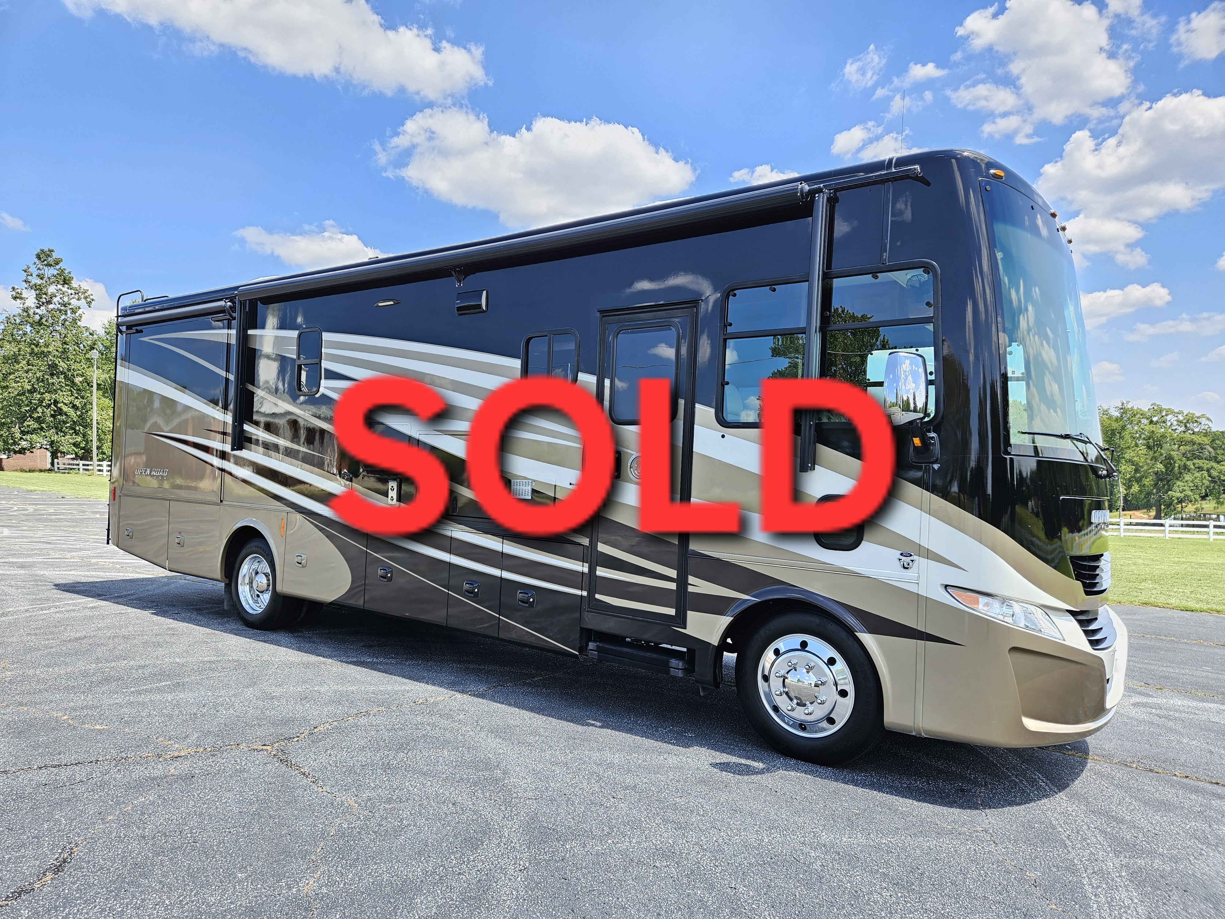 2018 Tiffin Motorhomes OPEN ROAD ALLEGRO 32 SA RV