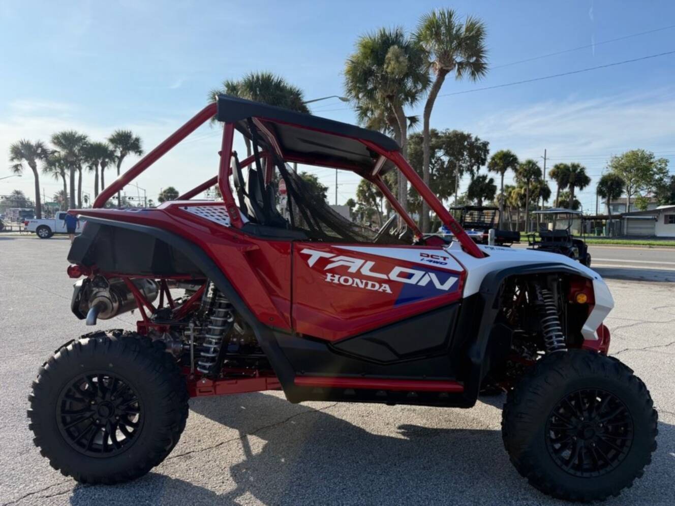 A photo of this 2026 Honda® Talon 1000X FOX Live Valve