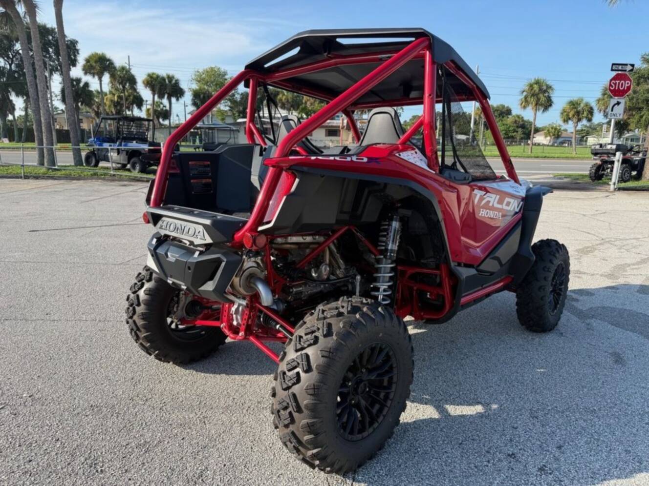 A photo of this 2026 Honda® Talon 1000X FOX Live Valve