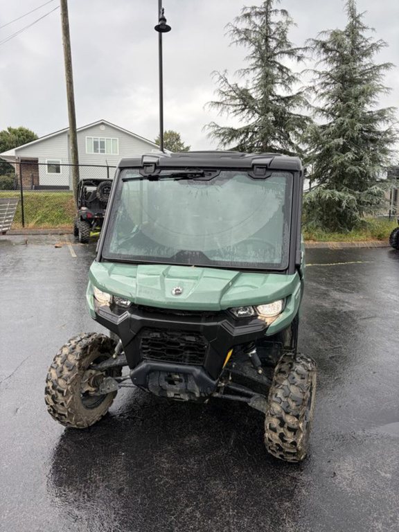 2025 Can-Am Defender DPS CAB HD9 Compass Green in bristol VA