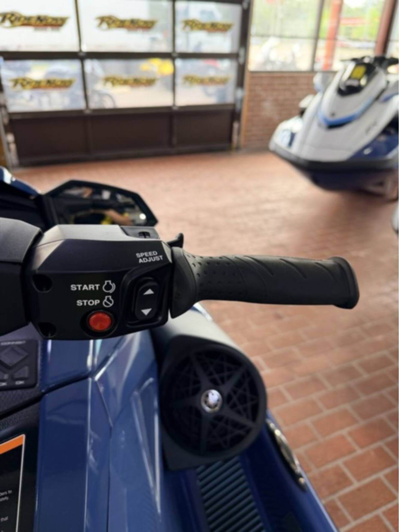 A photo of this 2026 Yamaha Waverunners VX Cruiser With Audio