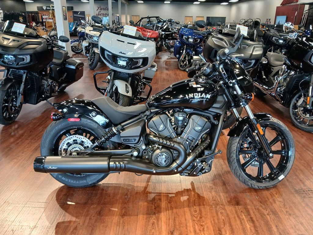 2025 Indian Sport Scout Limited +Tech Black Metallic LIMITED +TECH in Ocala, FL