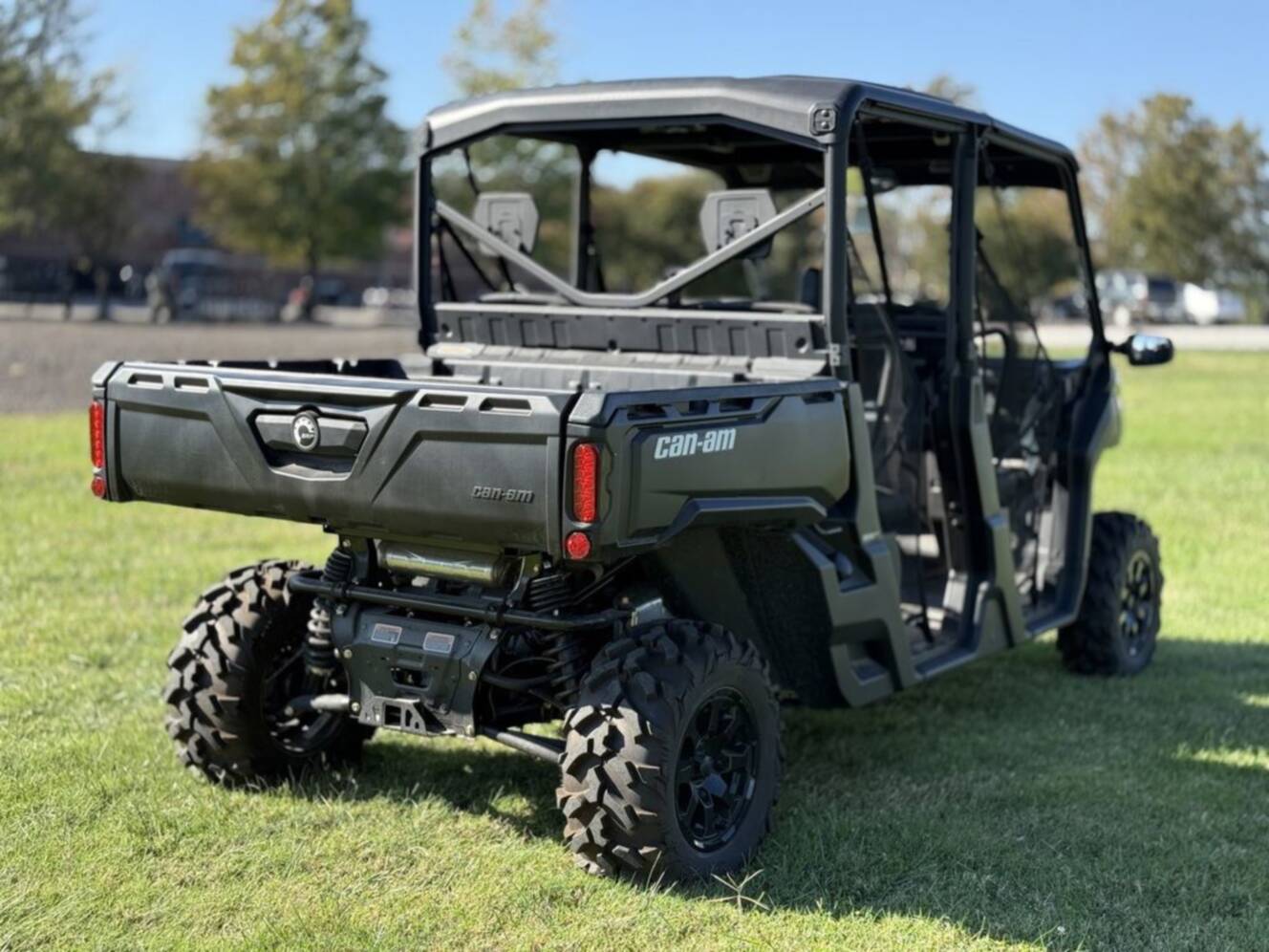 A photo of this 2026 Can-Am Defender MAX DPS HD10
