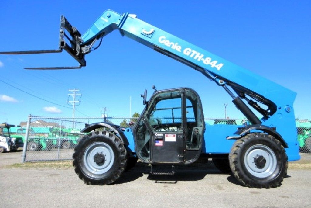 2015 Genie GTH-844D in Norfolk, VA