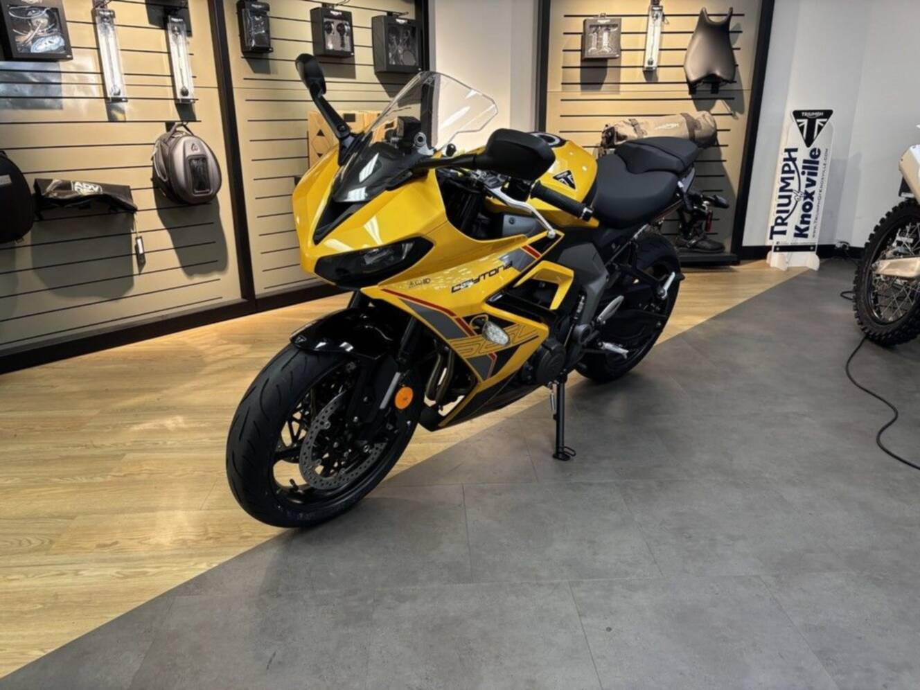 A photo of this 2026 Triumph Daytona 660 Cosmic Yellow / Sapphire Black