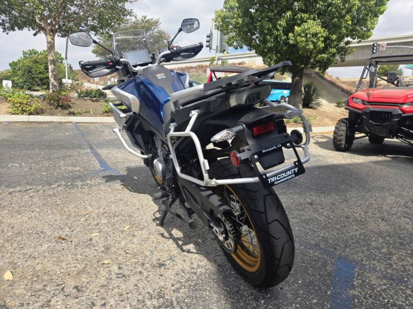 A photo of this 2023 CFMOTO IBEX 800 T