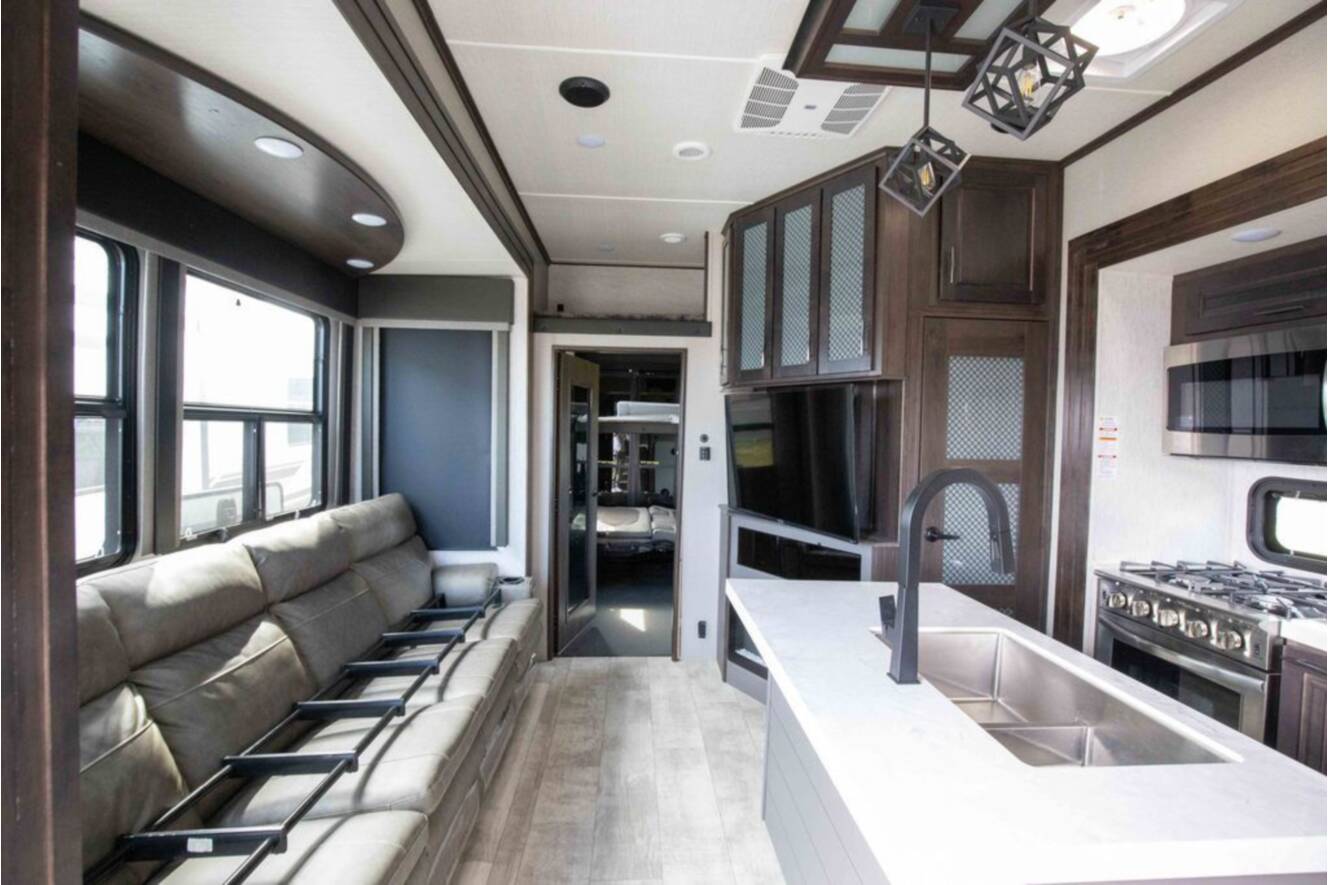 A photo of this 2023 Grand Design MOMENTUM 351MS