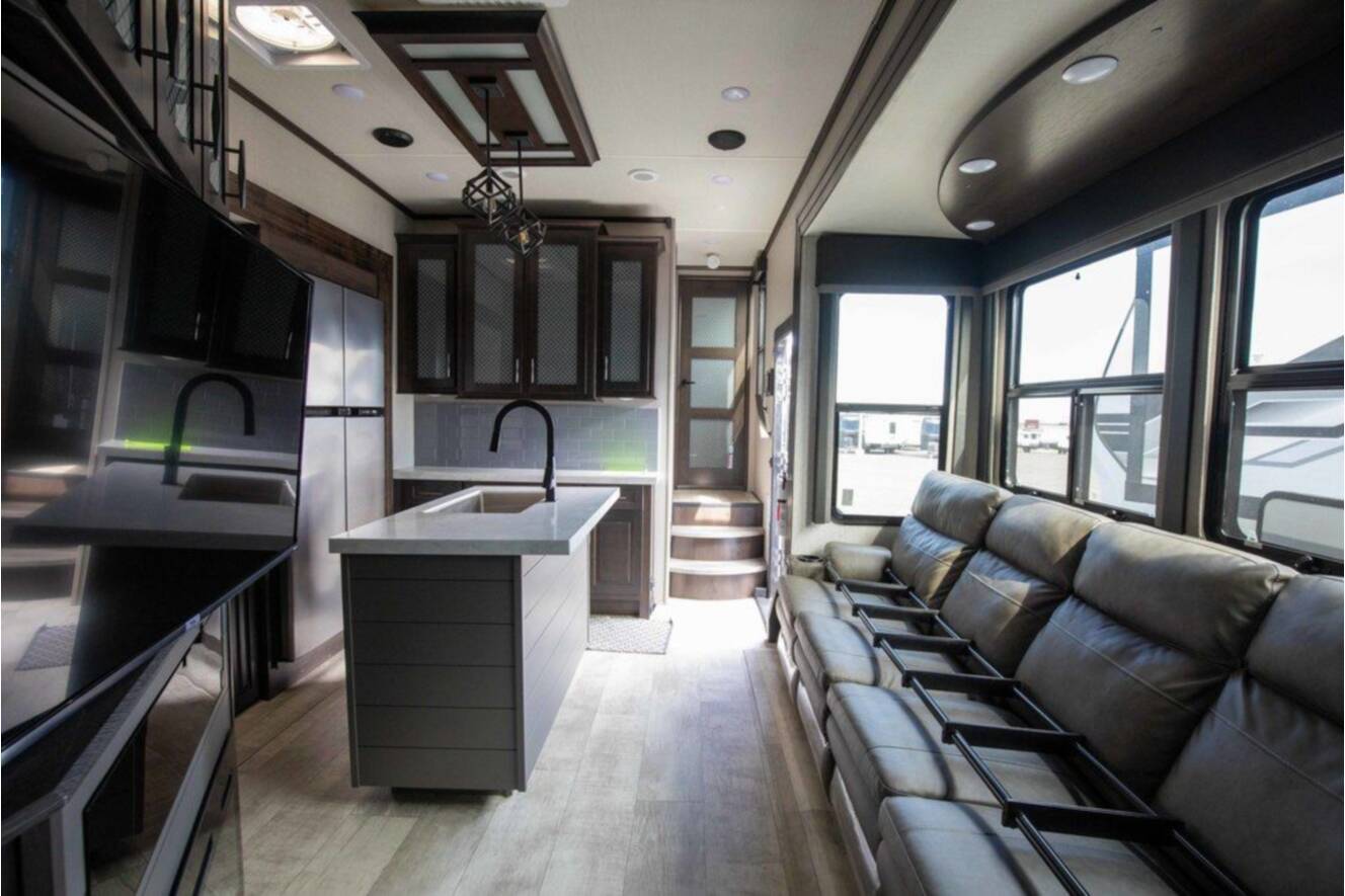 A photo of this 2023 Grand Design MOMENTUM 351MS