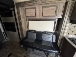 2019 PACIFIC COACHWORKS BLAZE'N F29