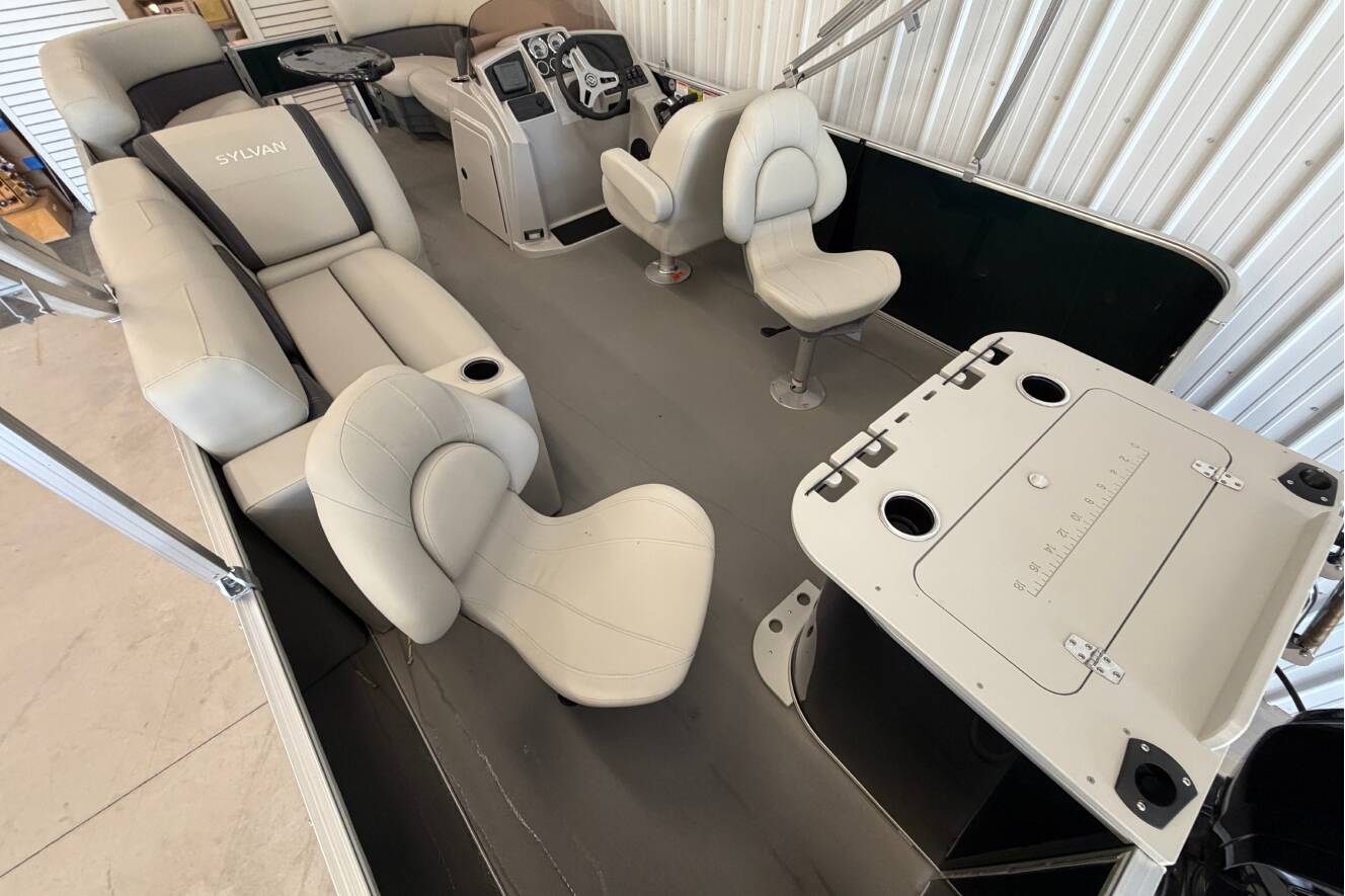 A photo of this 2026 Sylvan Mirage Fish 820 Party Fish