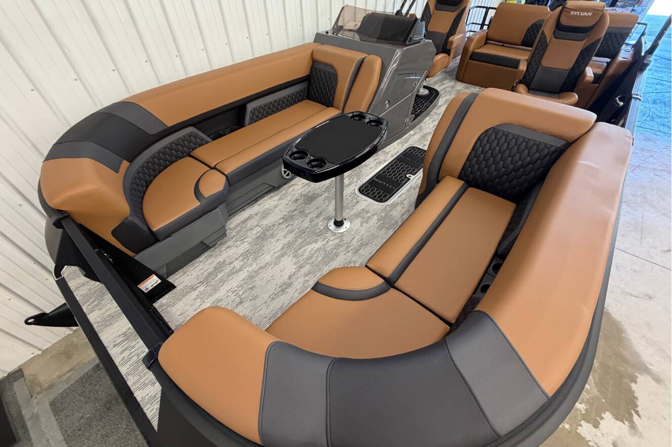 A photo of this 2027 Sylvan L5 ULZ DH