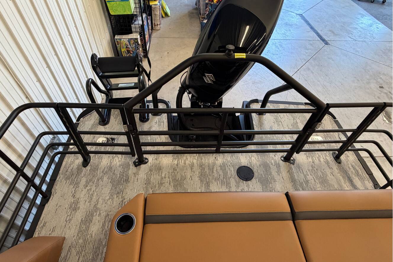 A photo of this 2027 Sylvan L5 ULZ DH