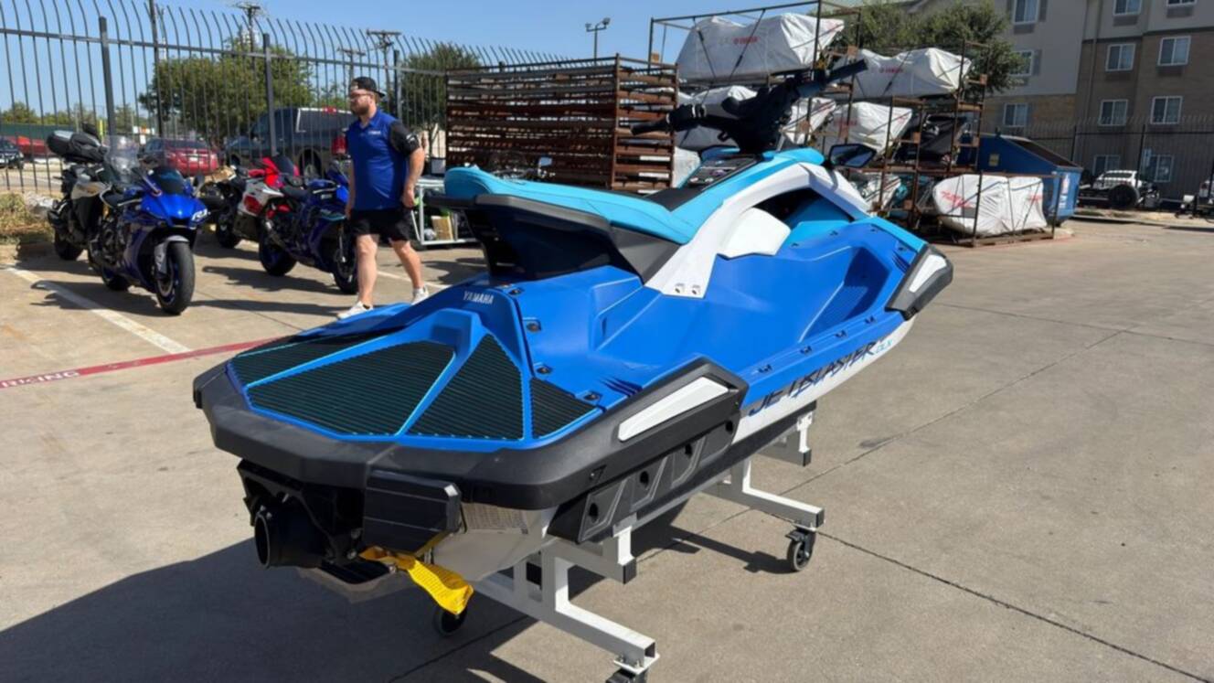 A photo of this 2026 Yamaha JetBlaster DLX 3-Up