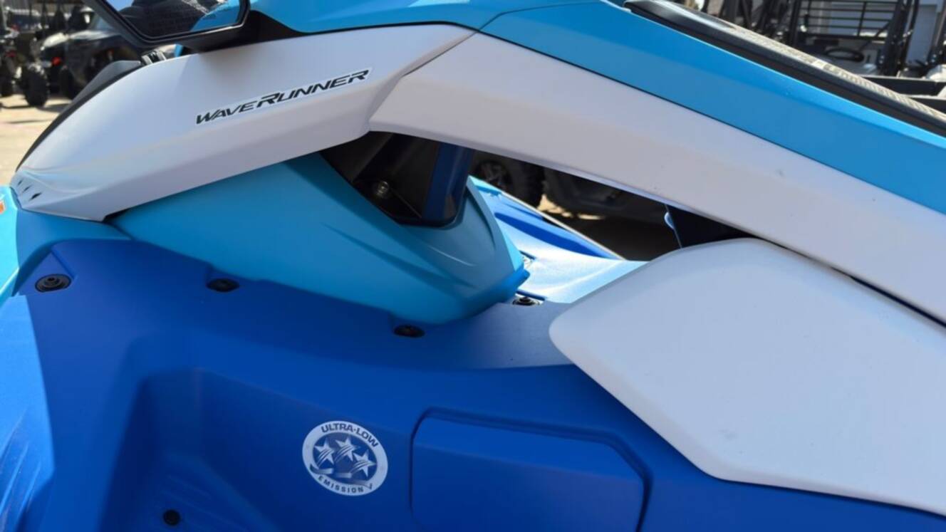 A photo of this 2026 Yamaha JetBlaster DLX 3-Up