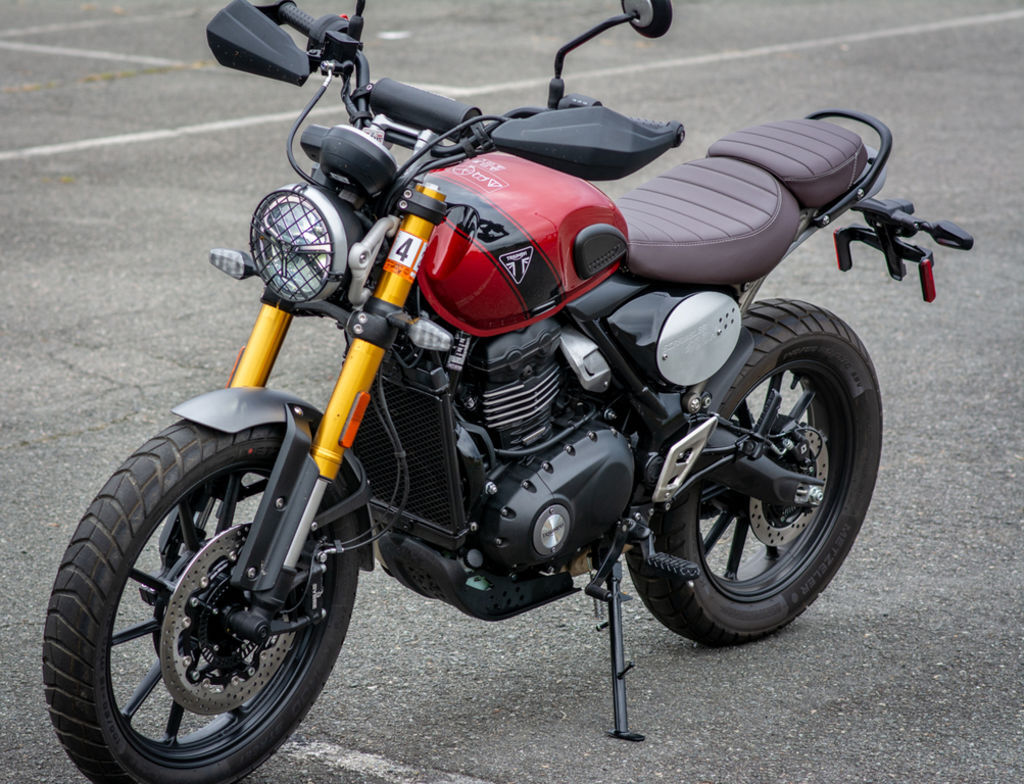 2025 Triumph Scrambler 400 X Carnival Red / Phantom Black Standard motorcycle