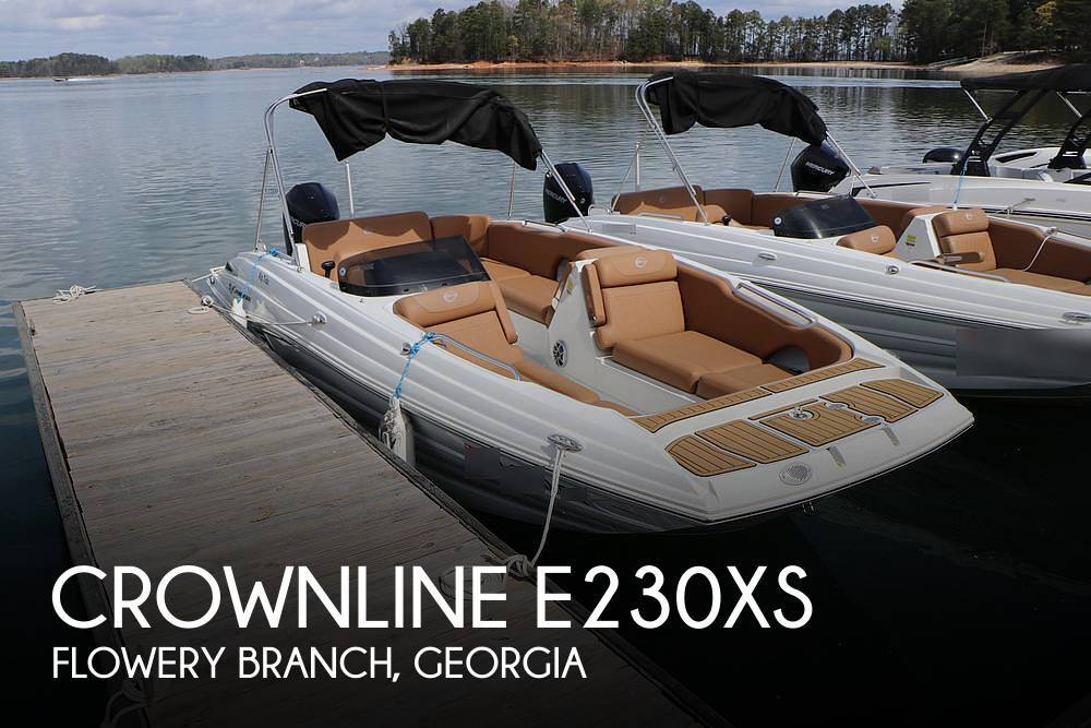 2025 Crownline E230XS Bowrider Boat boat