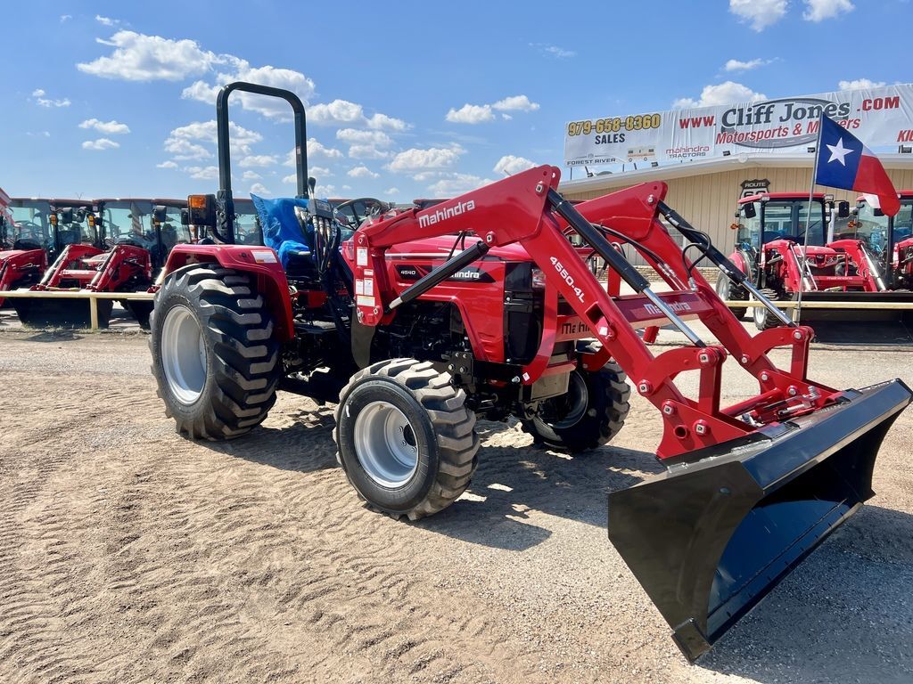 2025 Mahindra 4500 Series 4540 4WD in Sealy, TX