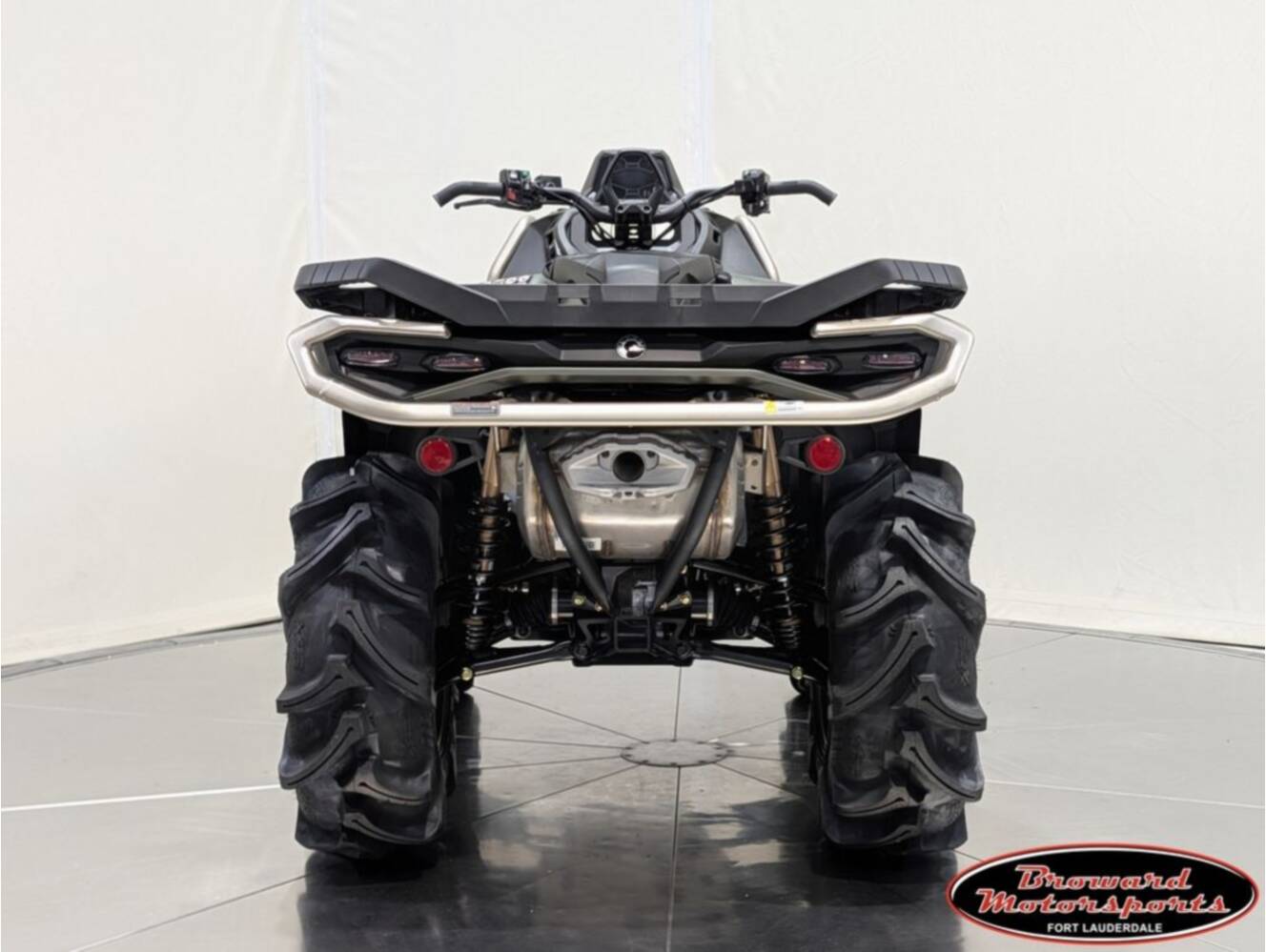 A photo of this 2026 Can-Am Outlander X mr 1000R Loft Green Satin