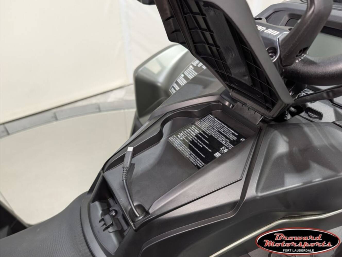 A photo of this 2026 Can-Am Outlander X mr 1000R Loft Green Satin