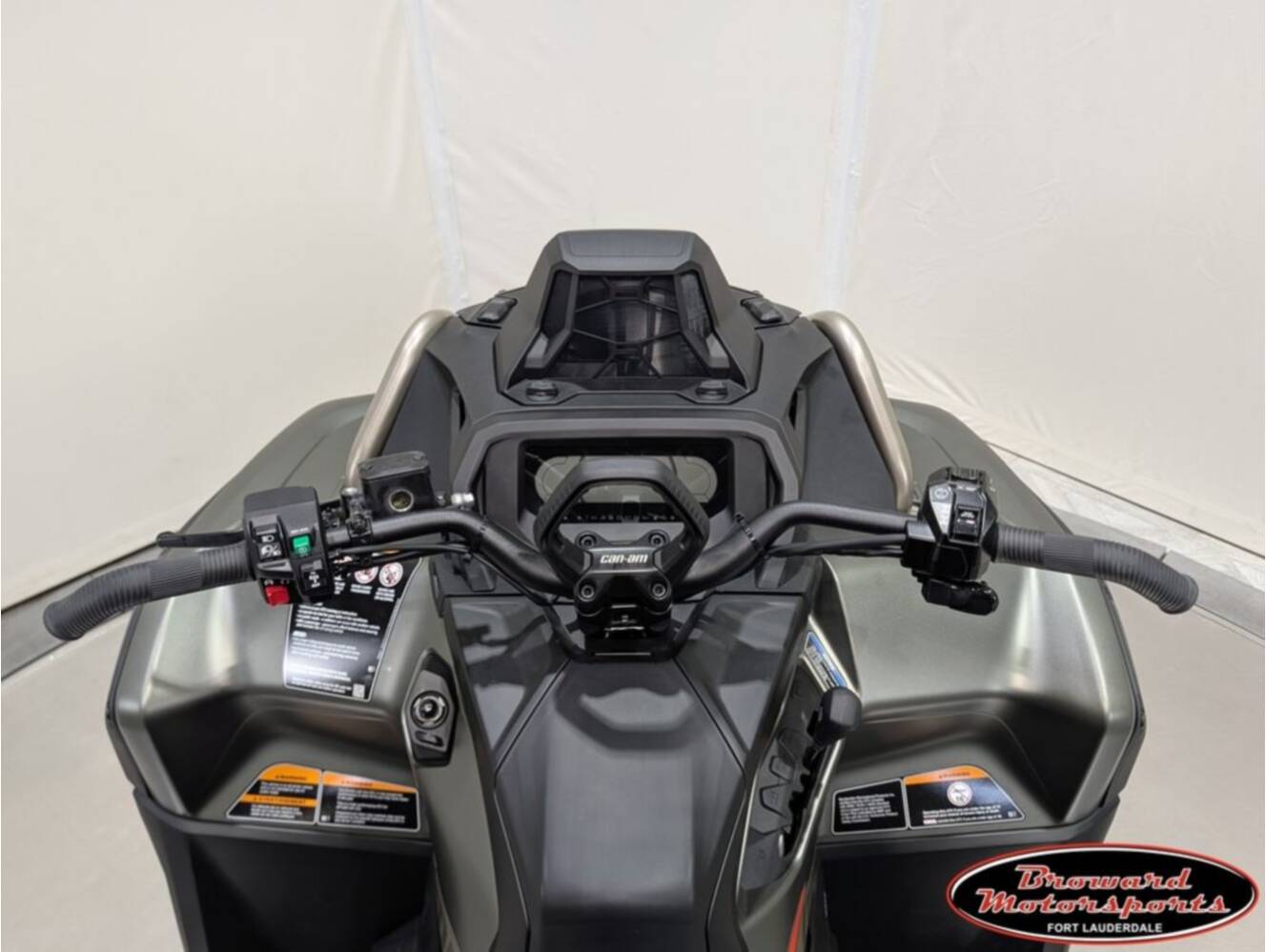 A photo of this 2026 Can-Am Outlander X mr 1000R Loft Green Satin