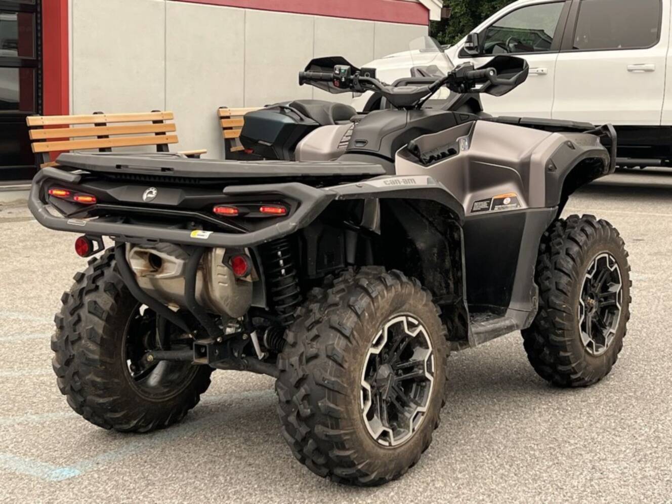 A photo of this 2025 Can-Am Outlander XT 850