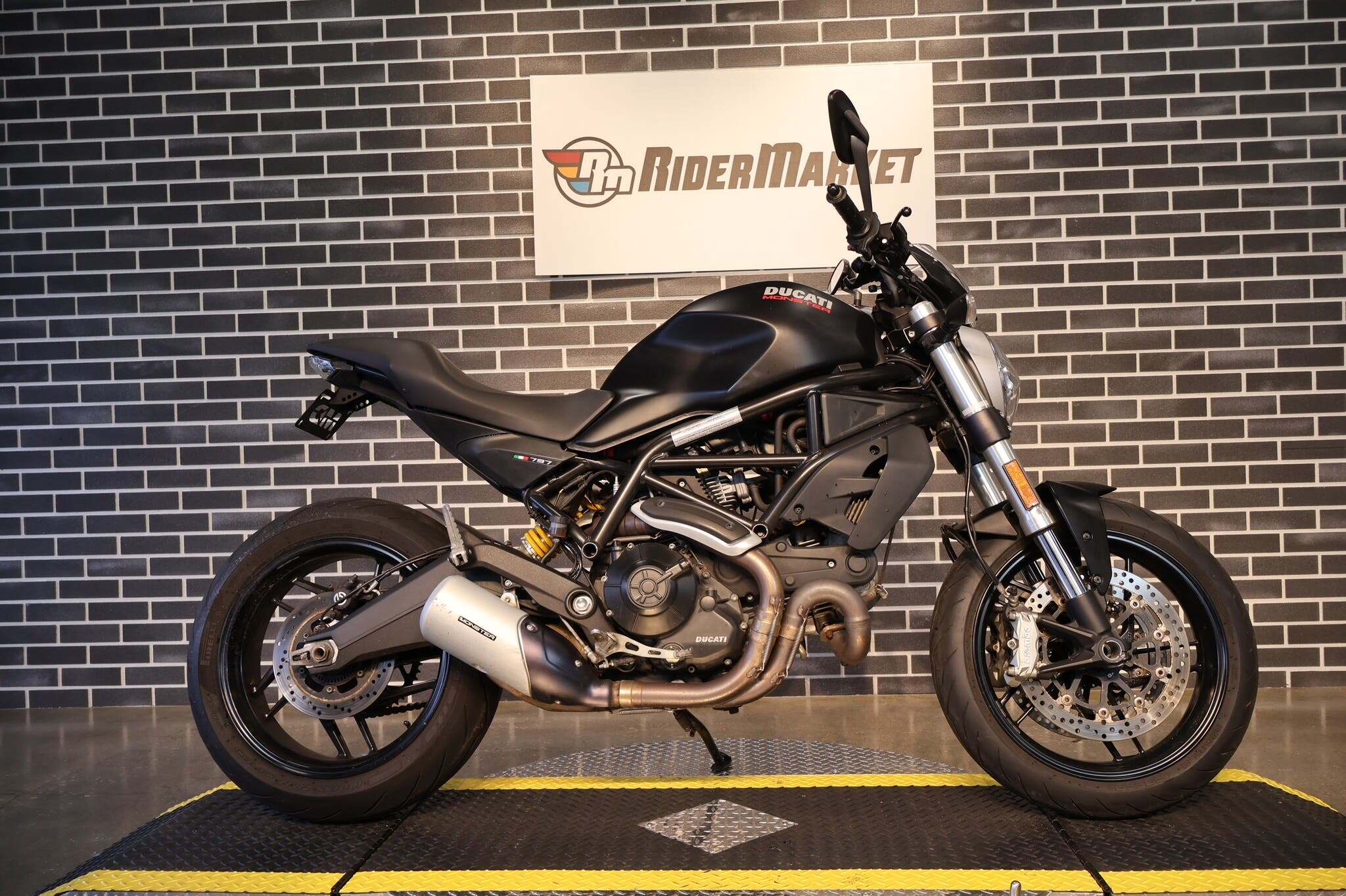 2018 Ducati Monster in Ormond Beach, FL