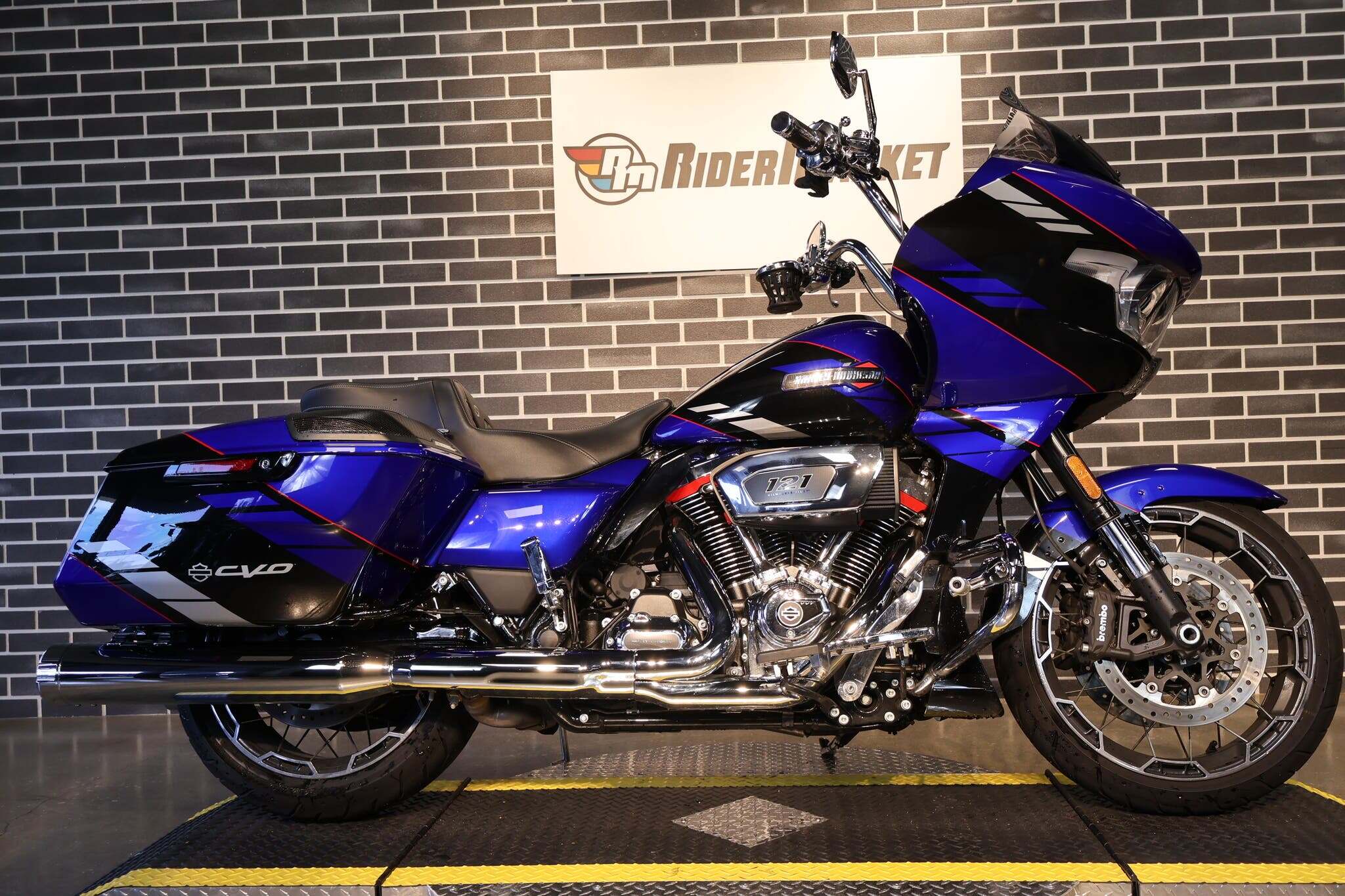 2025 Harley-Davidson CVO Road Glide Base CVO ROAD GLIDE in Ormond Beach, FL