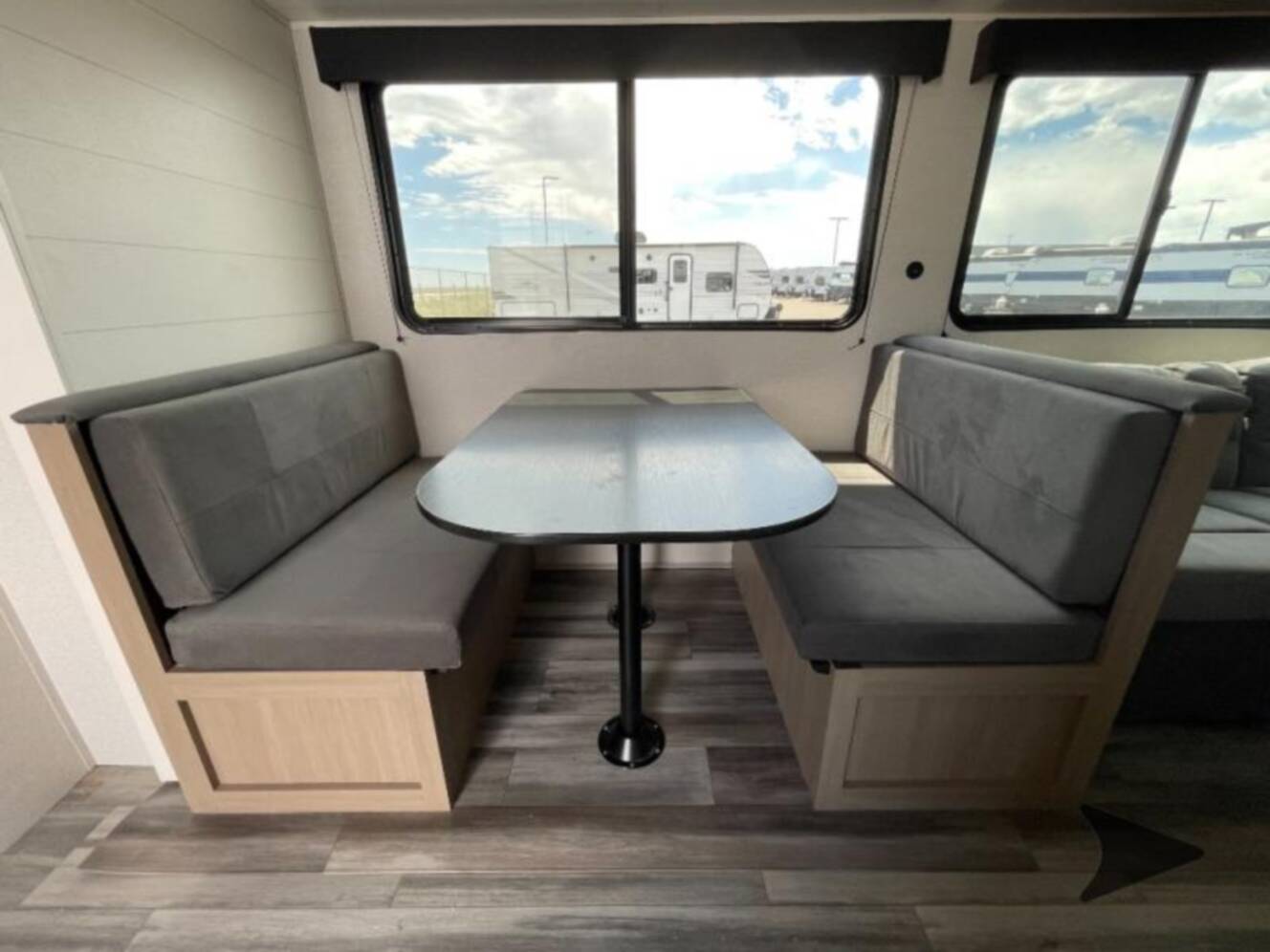 A photo of this 2026 Jayco Jay Flight SLX 263BHSW