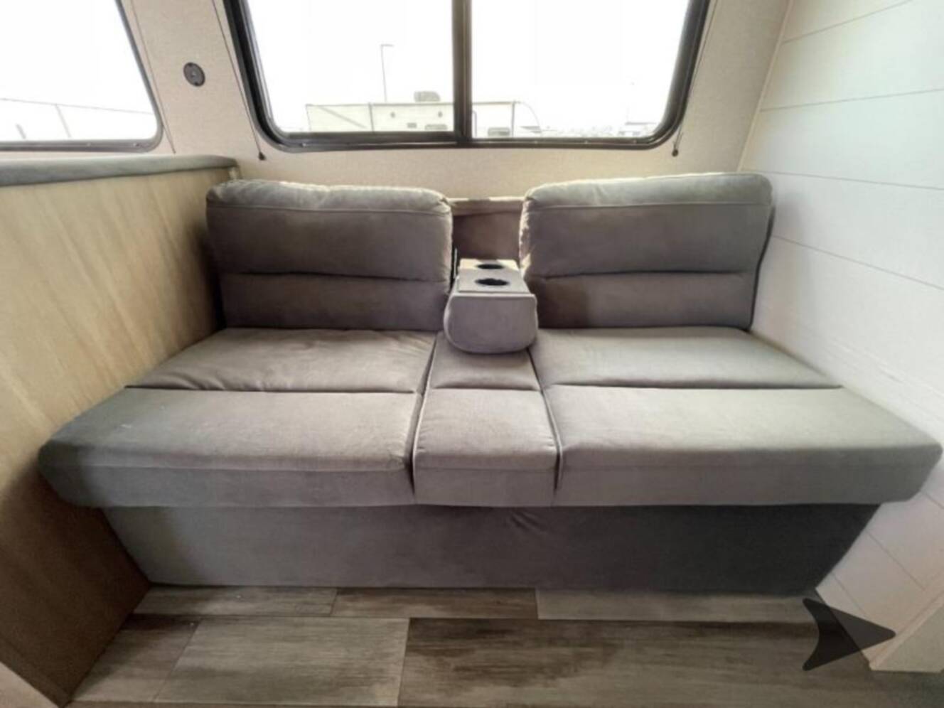 A photo of this 2026 Jayco Jay Flight SLX 263BHSW