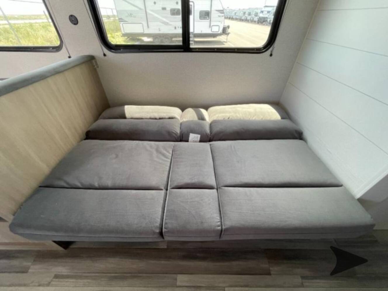 A photo of this 2026 Jayco Jay Flight SLX 263BHSW