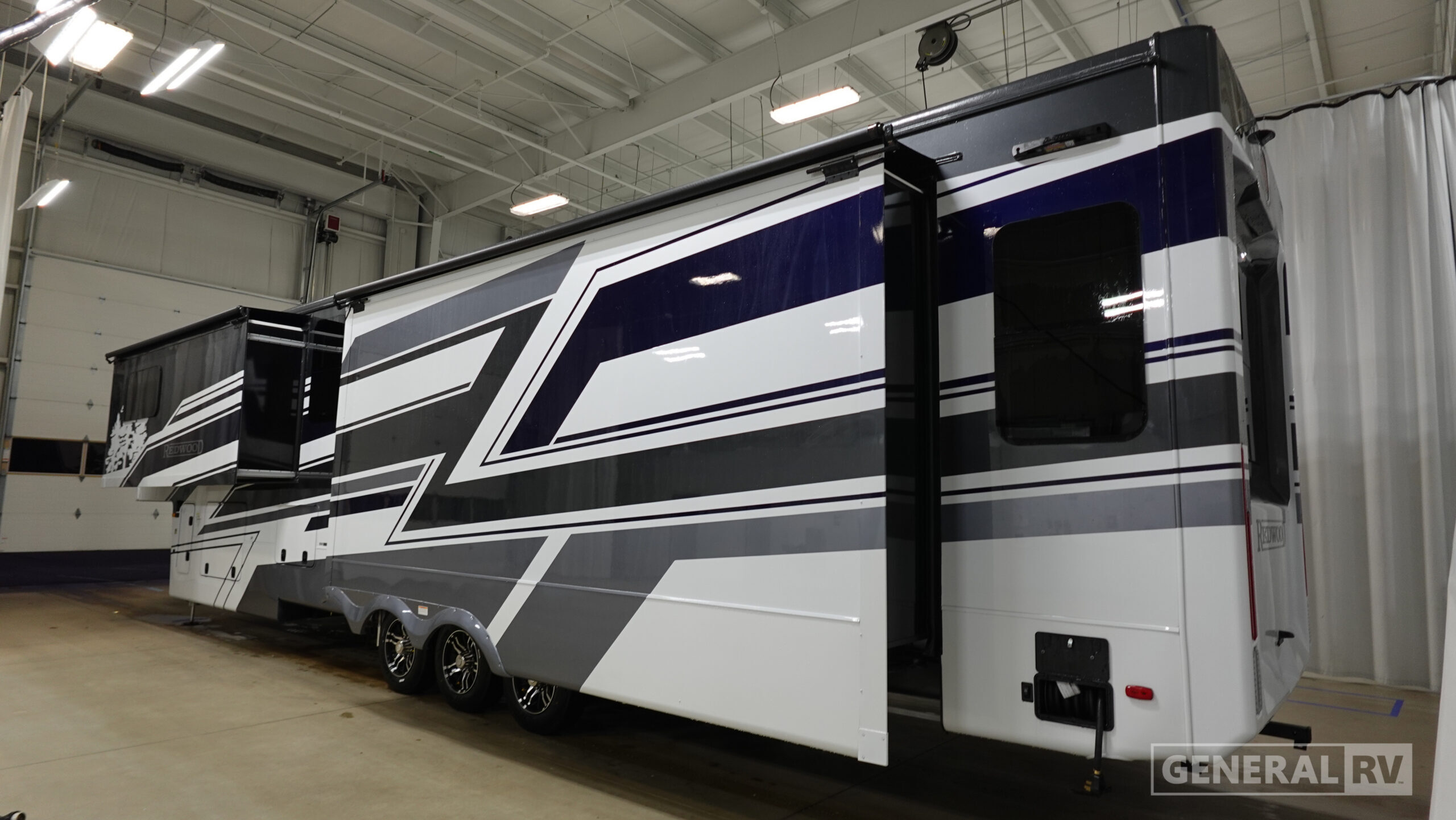 2026 Crossroads Rv Redwood 412GK RW412GK in dover FL