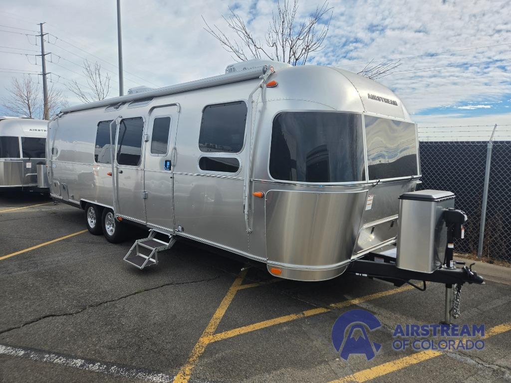 2027 Airstream Flying Cloud 30FB Bunk Queen in denver CO