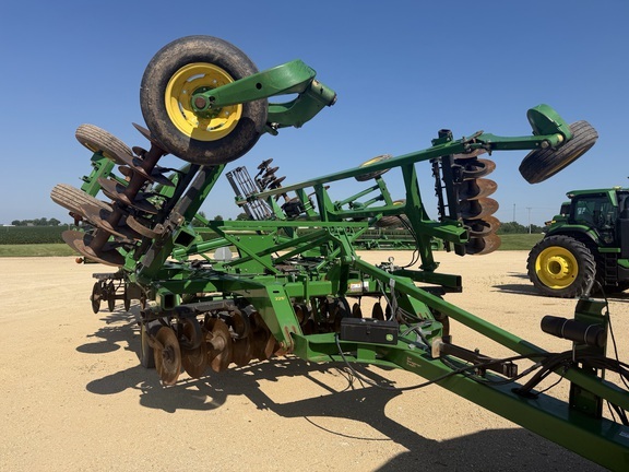 2013 John Deere 2720 in Lanark, IL