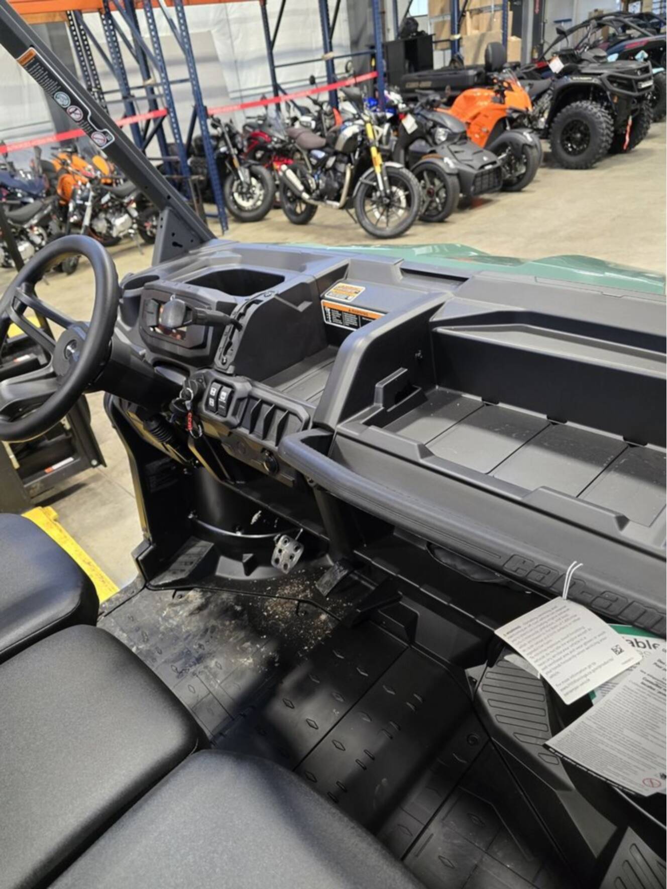 A photo of this 2026 Can-Am DEFENDER DPS HD7