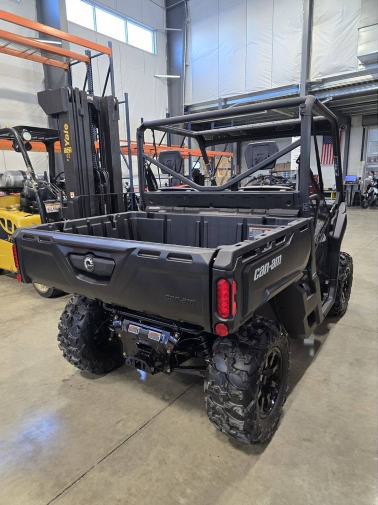 A photo of this 2026 Can-Am DEFENDER DPS HD7