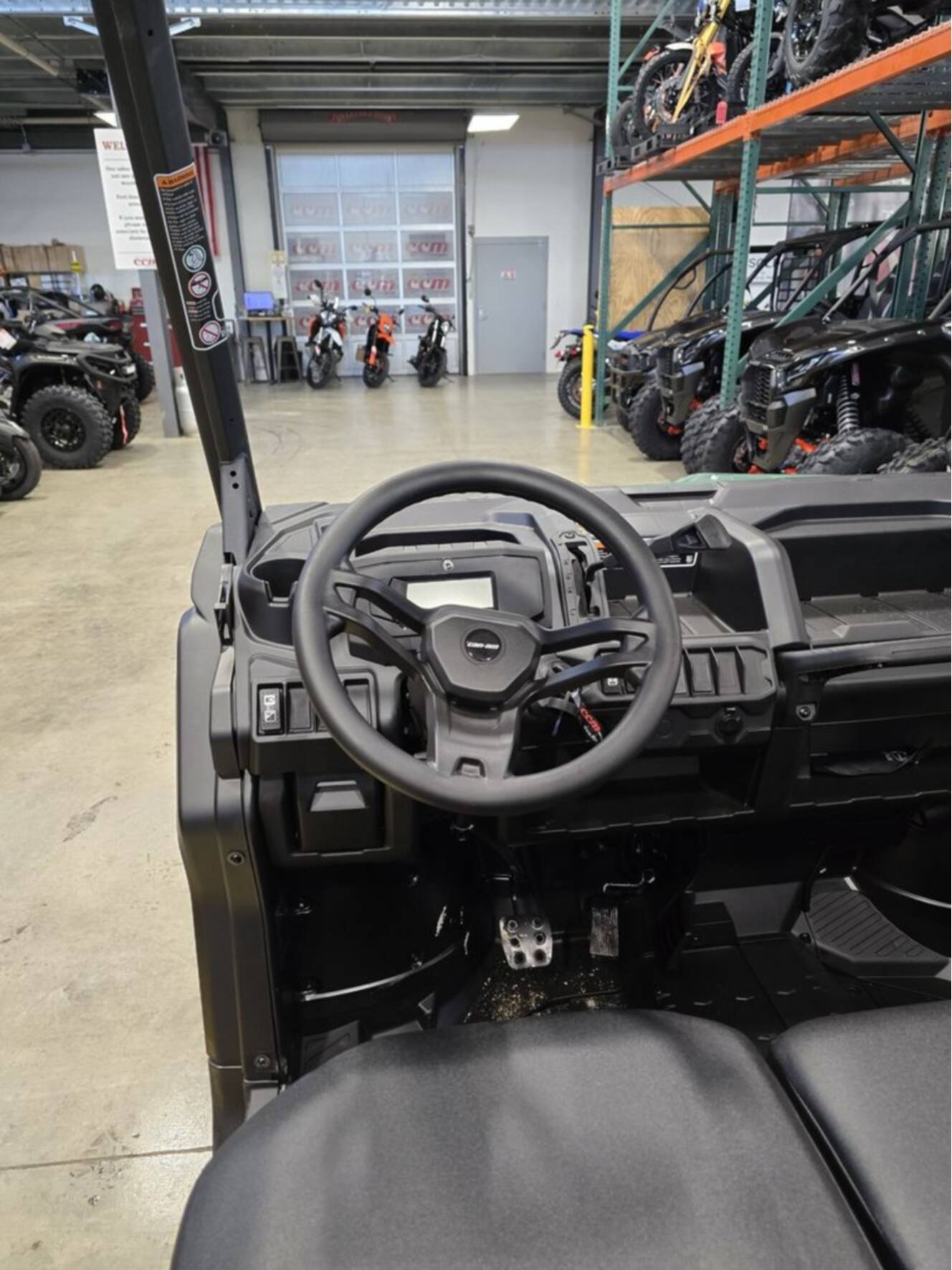 A photo of this 2026 Can-Am DEFENDER DPS HD7