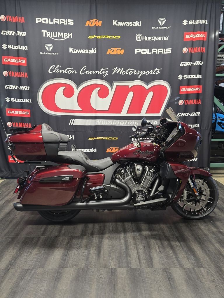 2026 Indian Motorcycle® PURSUIT DARK HORSE + 112 & AUDIO PACKAGE DARK HORSE WITH POWERBAND AUDIO PACKAGE in Wilmington, OH