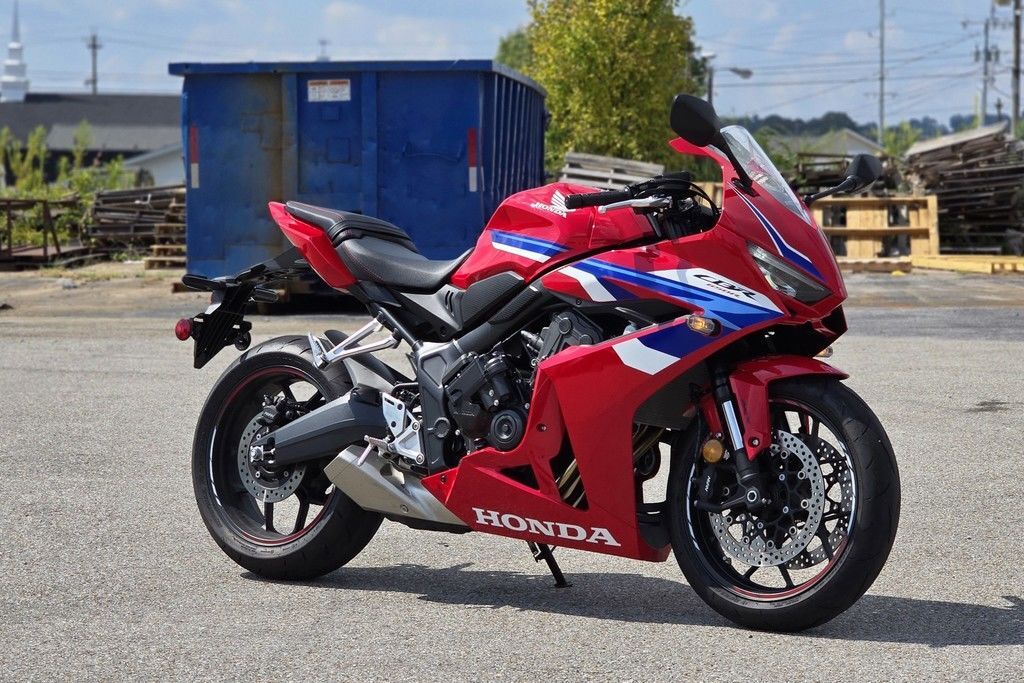 2026 Honda® CBR650R E-Clutch BASE in East Ridge, TN