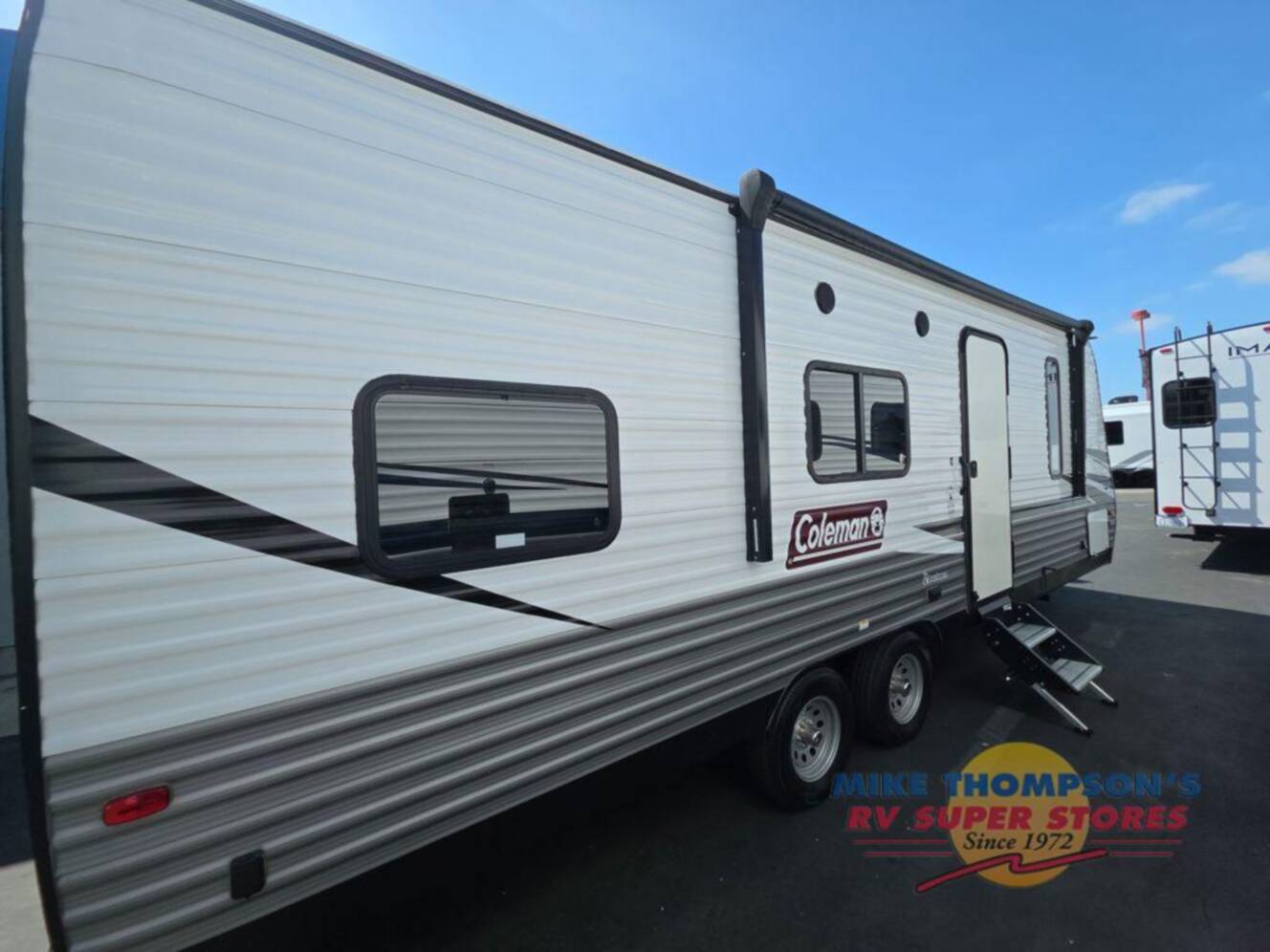 A photo of this 2021 Dutchmen Rv Coleman Lantern LT Series 274BHWE