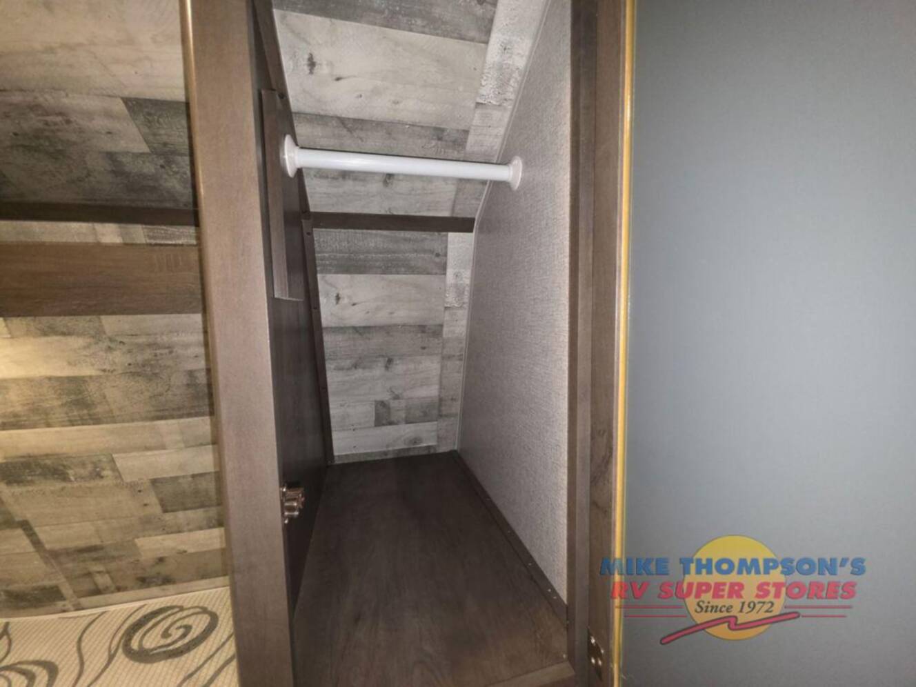 A photo of this 2021 Dutchmen Rv Coleman Lantern LT Series 274BHWE