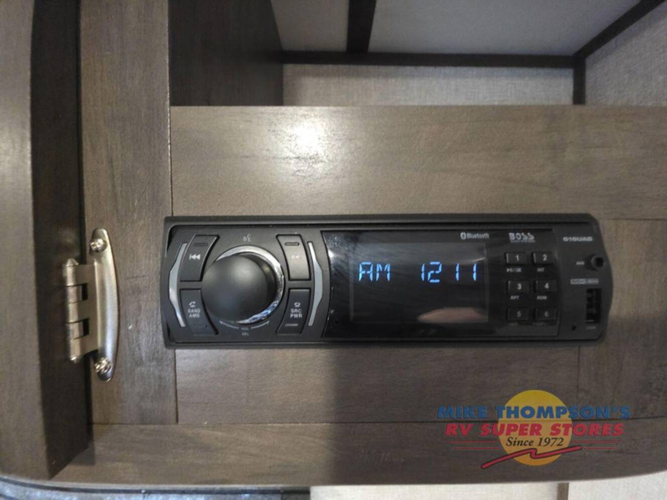 A photo of this 2021 Dutchmen Rv Coleman Lantern LT Series 274BHWE