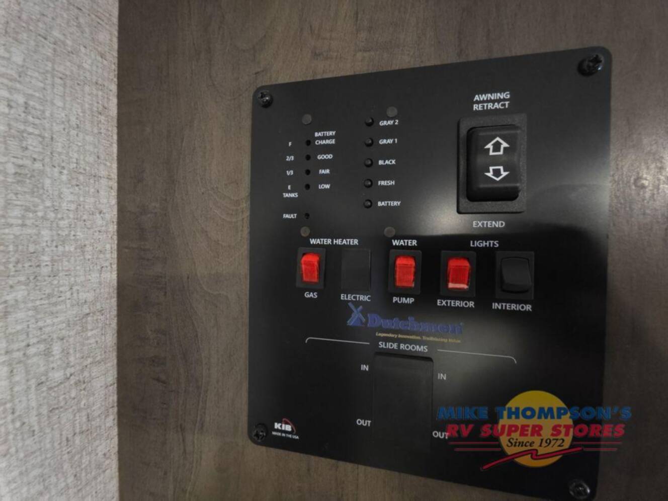 A photo of this 2021 Dutchmen Rv Coleman Lantern LT Series 274BHWE