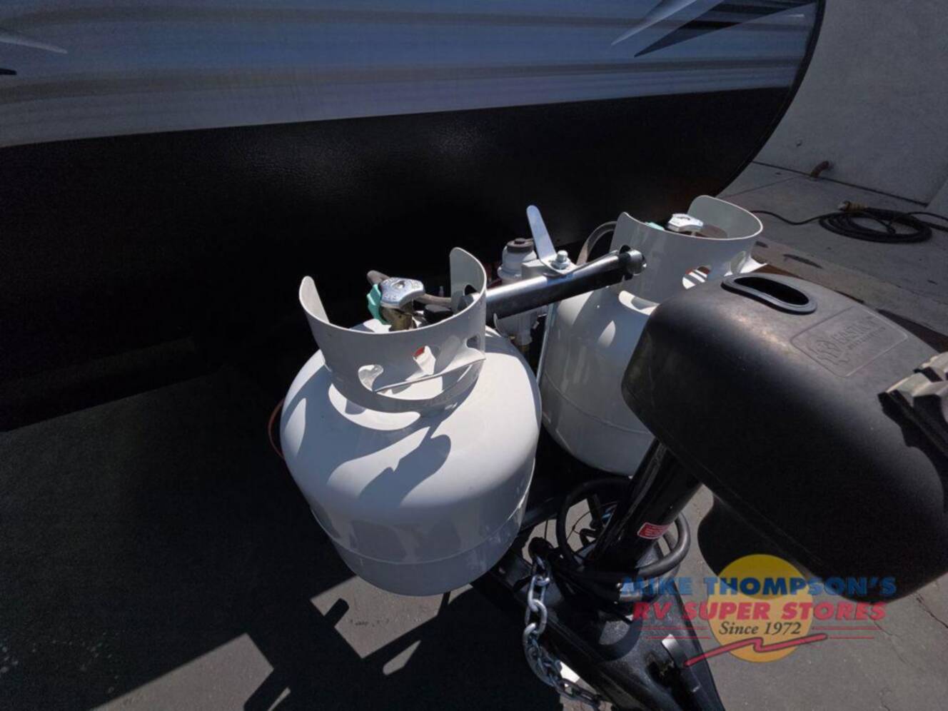 A photo of this 2021 Dutchmen Rv Coleman Lantern LT Series 274BHWE