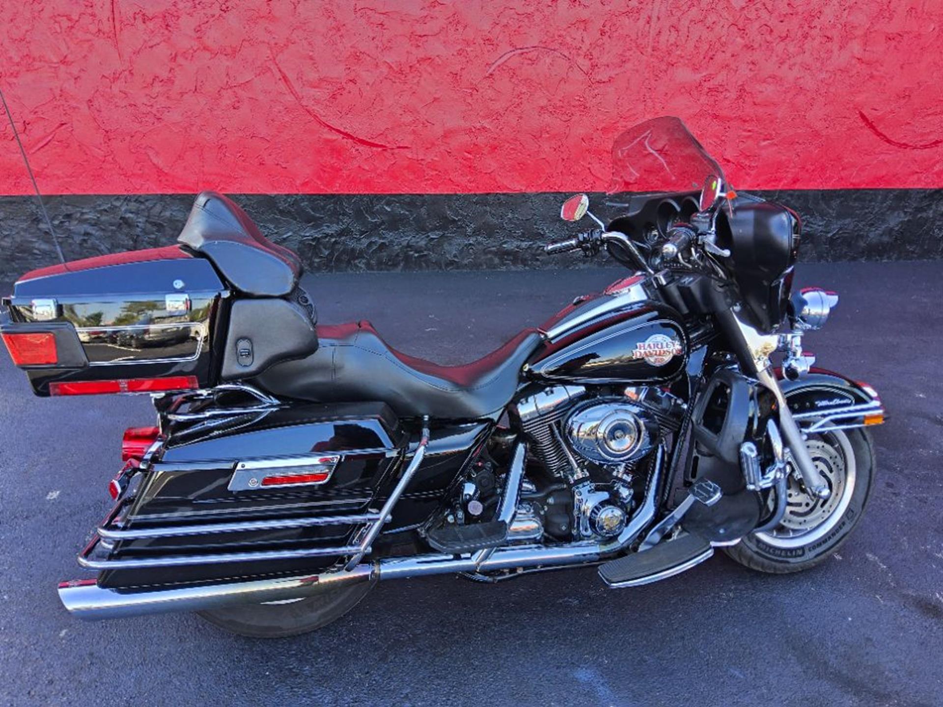 2005 Harley-Davidson FLHTC/FLHTCI Electra Glide® Classic CLASSIC in Fort Myers, FL