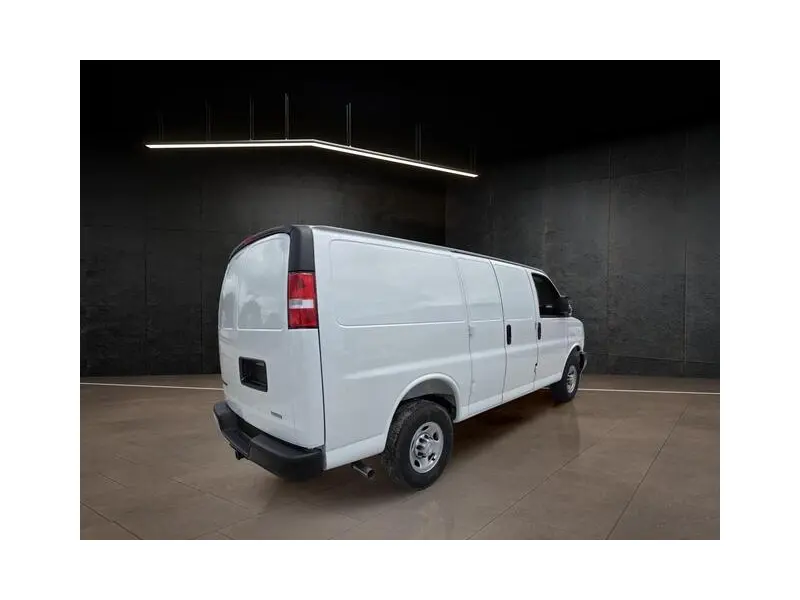 2026 CHEVROLET EXPRESS