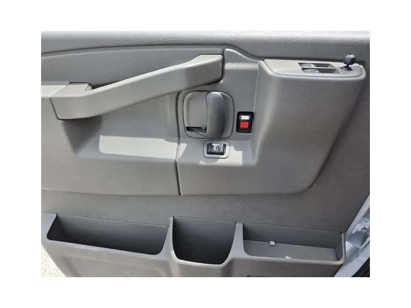 2026 CHEVROLET EXPRESS