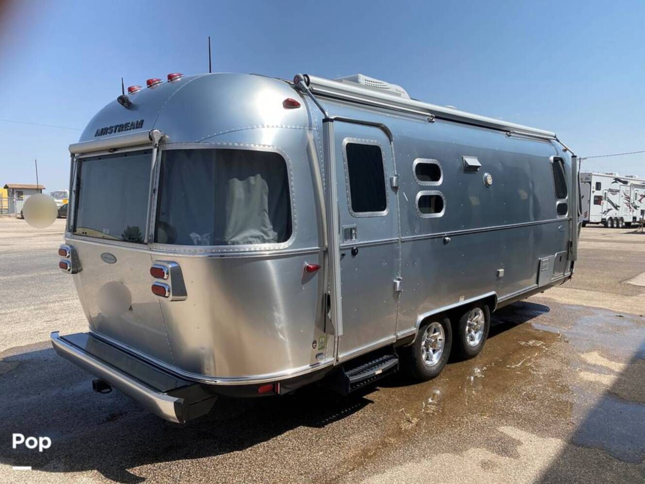A photo of this 2016 Airstream Flying Cloud 25FB