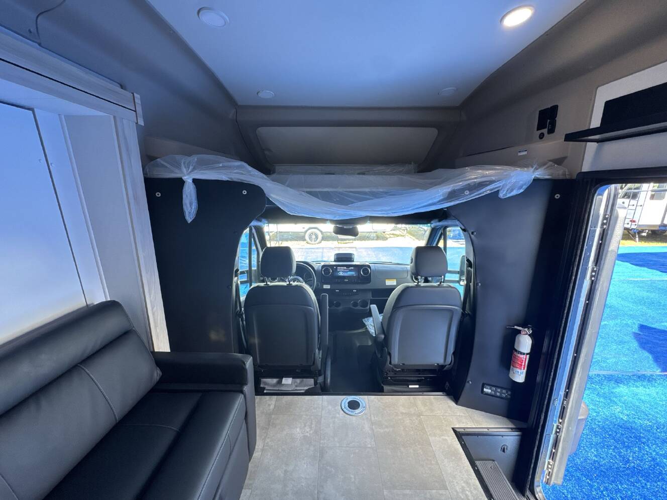 A photo of this 2026 Jayco Melbourne Prestige 25MP
