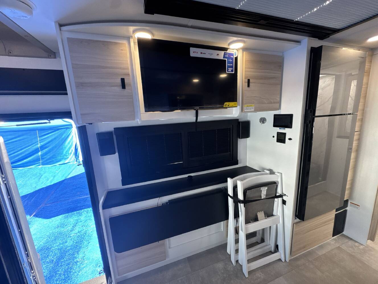 A photo of this 2026 Jayco Melbourne Prestige 25MP
